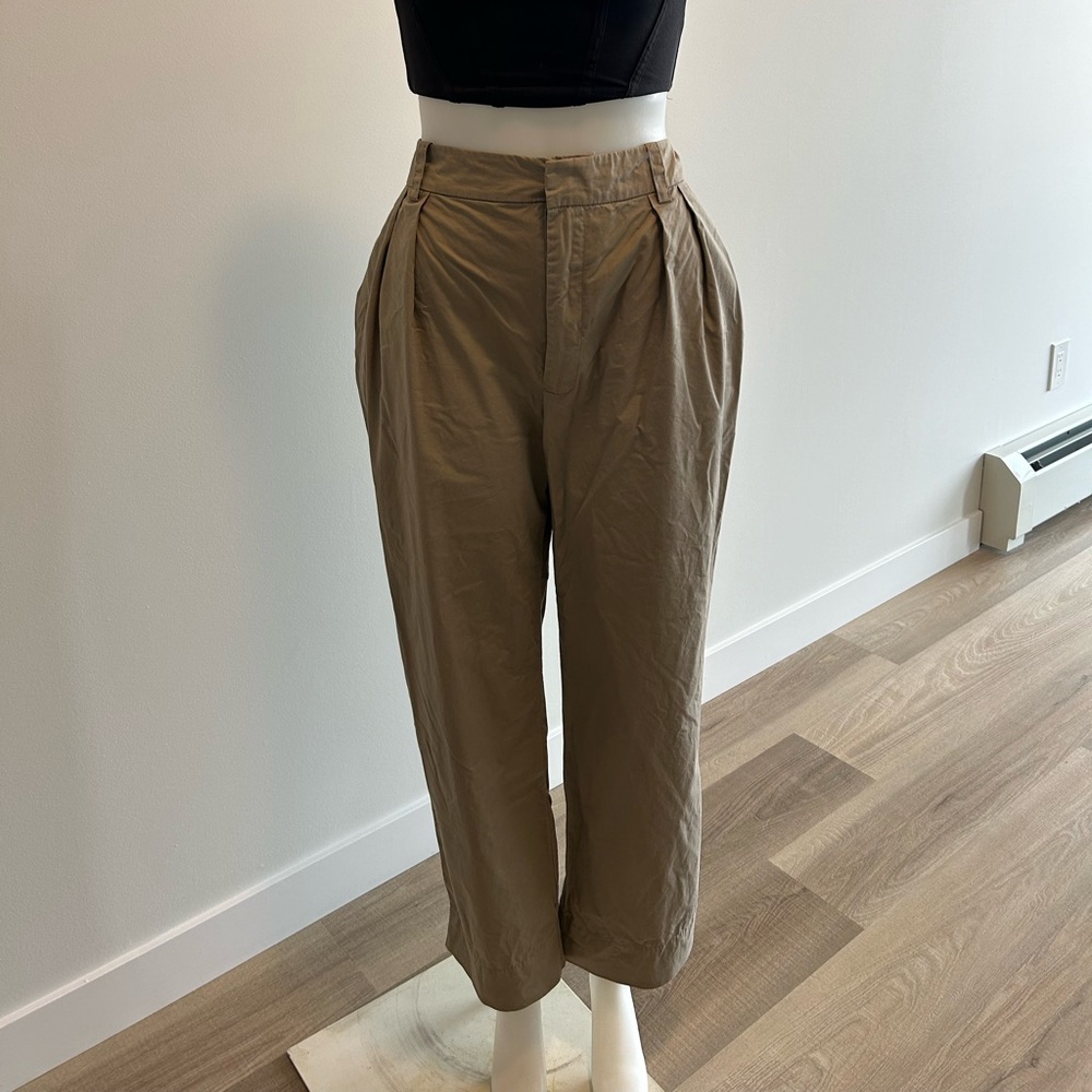 Balloon khaki pants